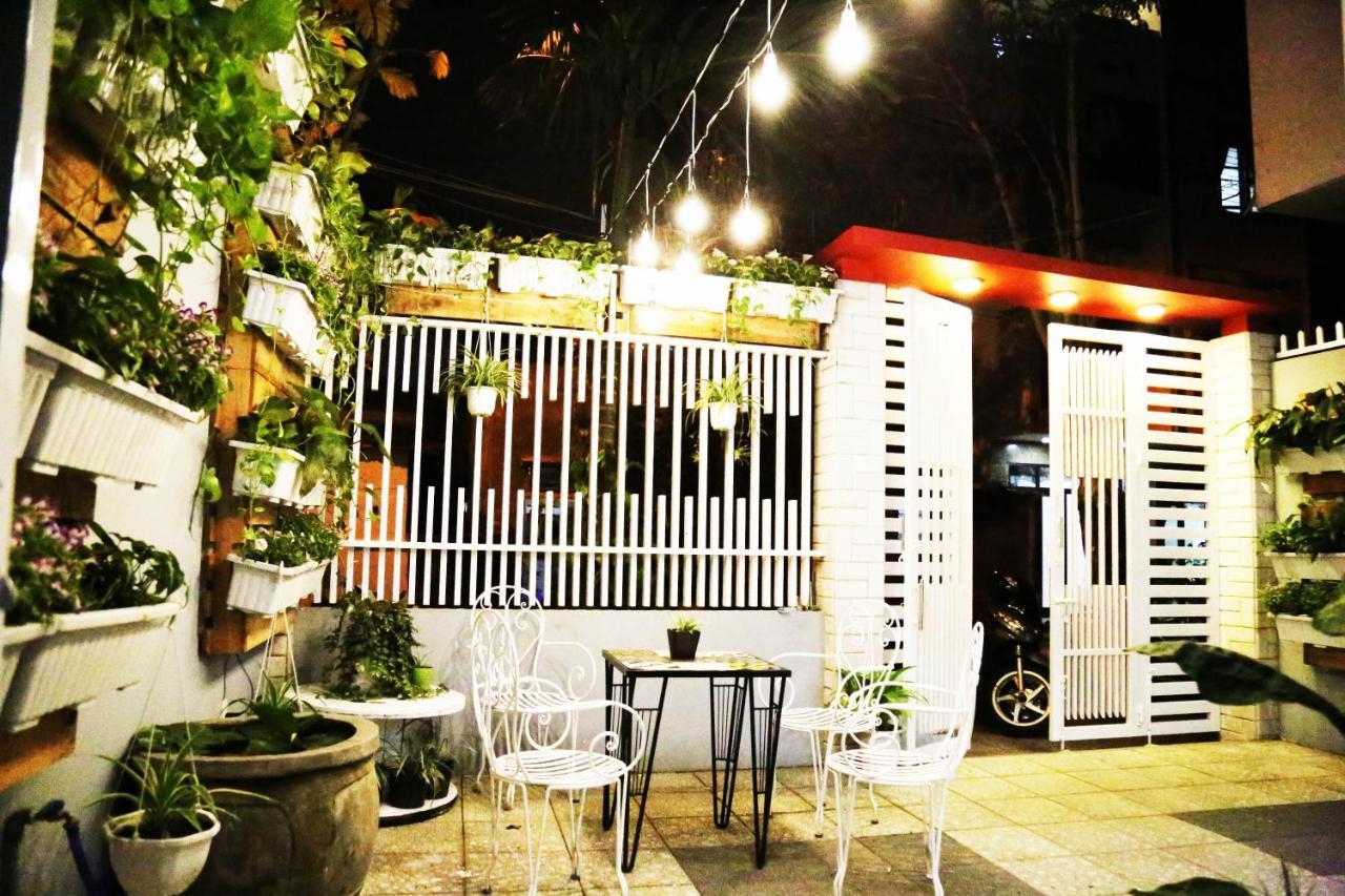 Bed and Breakfast Shjmily House Дананг Экстерьер фото